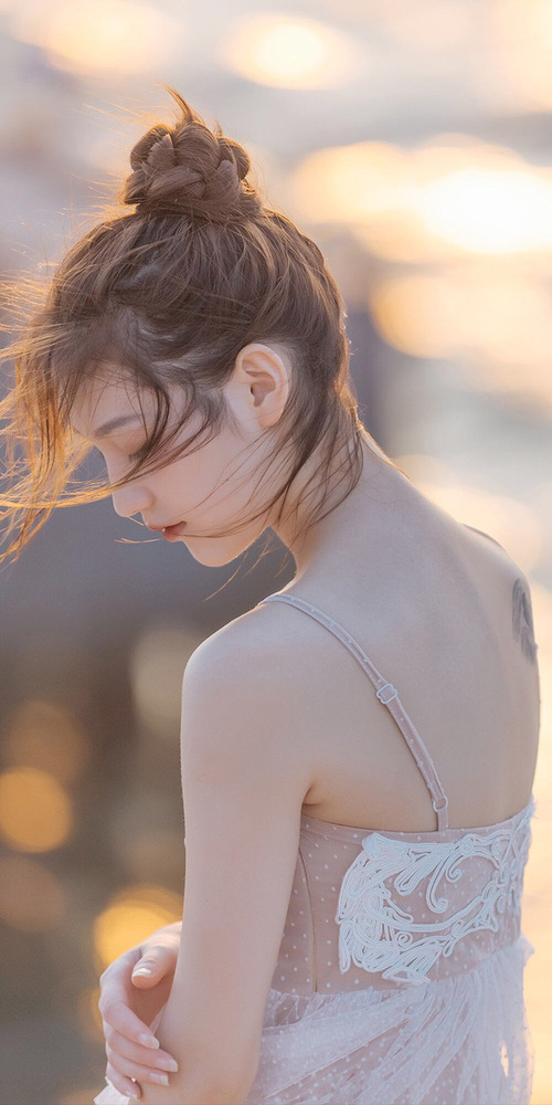 九游娱乐-中国女排庆祝新场馆落成拍摄合影，中国女排表演