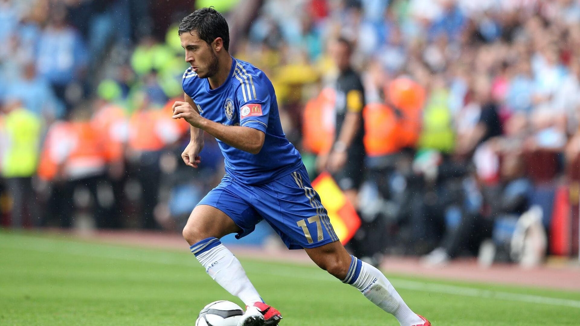 法国混合接力突破自我刷新纪录，法国混双女选手是谁